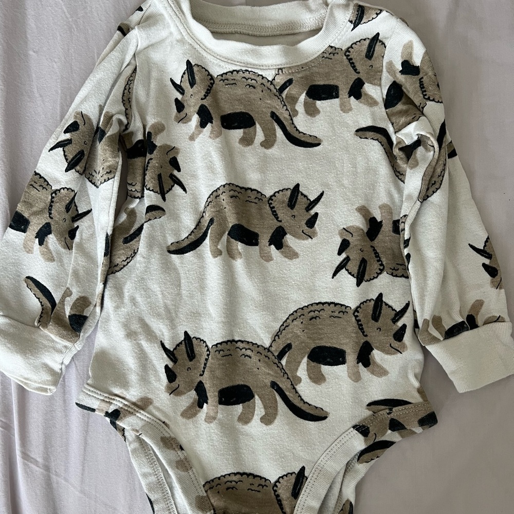 Cute dinosaur print, size 18 months, like new